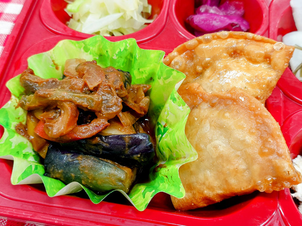 カレーラビオリ